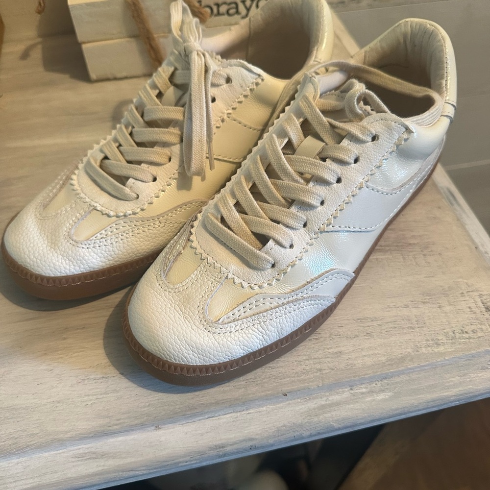 Dolce Vita Cream Sneakers